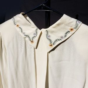 Cambridge Spirit Embroidered Floral Collar - 8